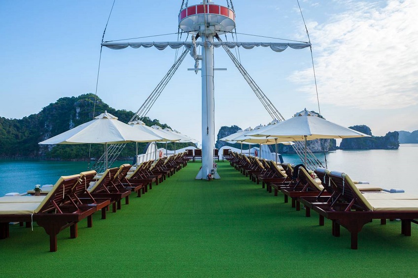 Halong Bay Luxury Cruise Sundesk Dragon Legend