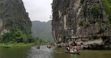 NB01: Hoa Lu Ancient Capital - Mua Cave - Tam Coc Boat Trip - 1 day from Hanoi