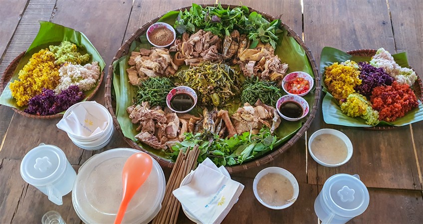 vietnam travel 2022 delicious food