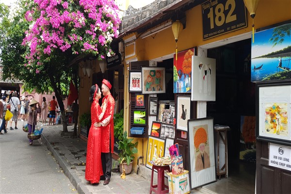 Vietnam, destination for budget honeymoon