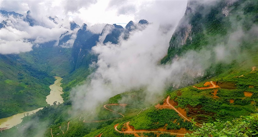 cooler tour to vietnam