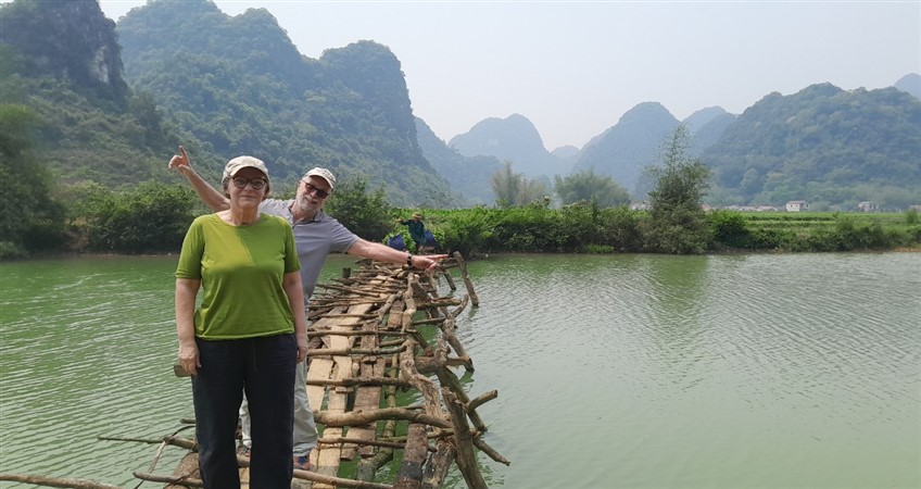 customized tour to vietnam